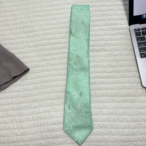 Like new patterned hi-tie - Picture 1 of 5